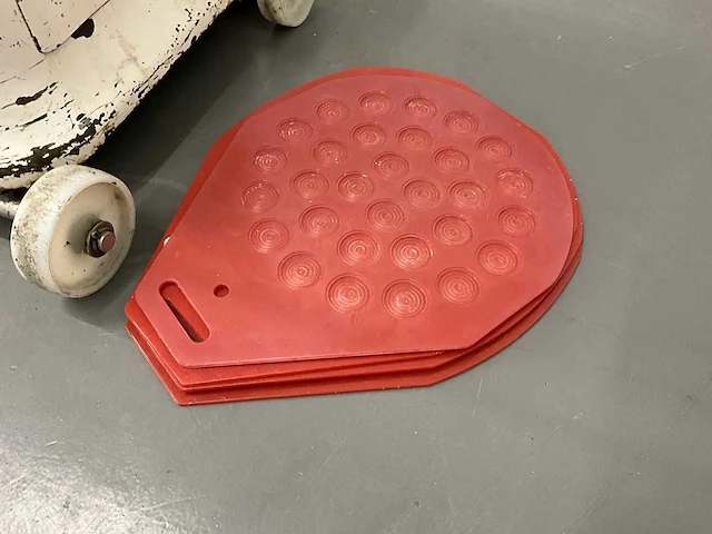 Halfautomatische verdeel- en opbolmachine - afbeelding 8 van  10