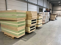 Halffabricaat bedden en hockers - afbeelding 3 van  7
