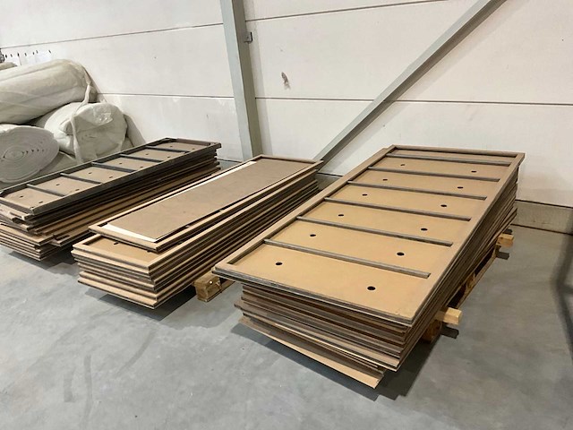 Halffabricaat stalen frames - afbeelding 3 van  6