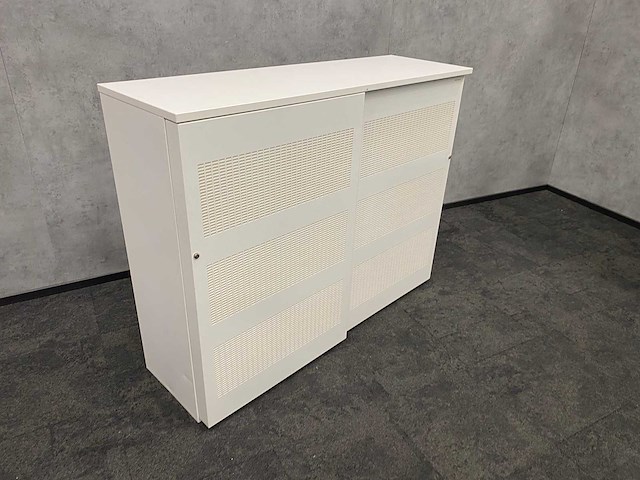 Halfhoge akoestisch stalen schuifdeurkast - afbeelding 9 van  10