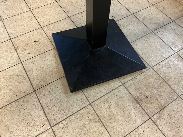 Halfhoge restauranttafels (3x) - afbeelding 4 van  6