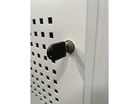 Halfhoge stalen akoestische schuifdeurkast - afbeelding 6 van  12