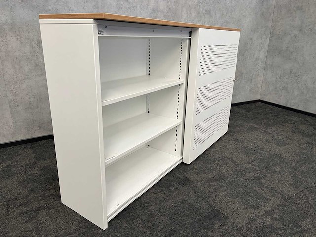 Halfhoge stalen akoestische schuifdeurkast - afbeelding 4 van  6