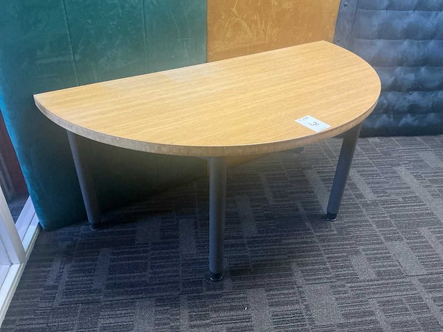 Halfronde tafel - afbeelding 2 van  4