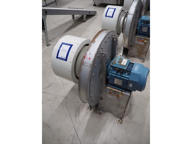 Halifax fan - afbeelding 2 van  9