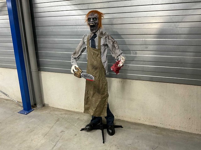 Halloween animatronic chainsaw killer - afbeelding 1 van  5