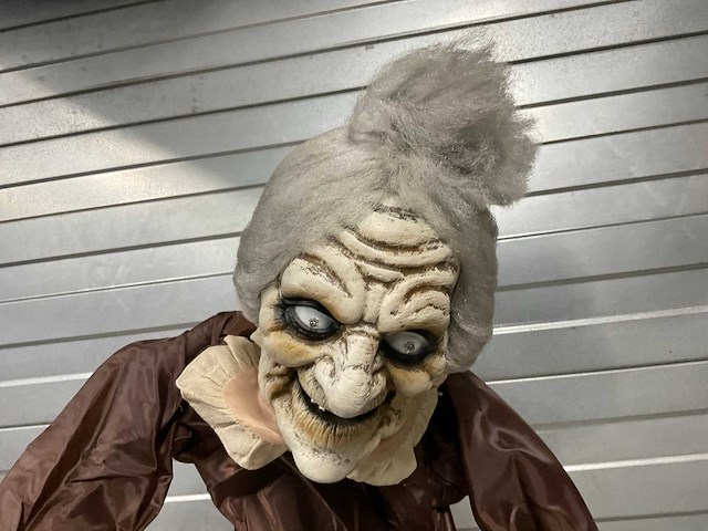 Halloween animatronic old wailing ghost - afbeelding 3 van  5