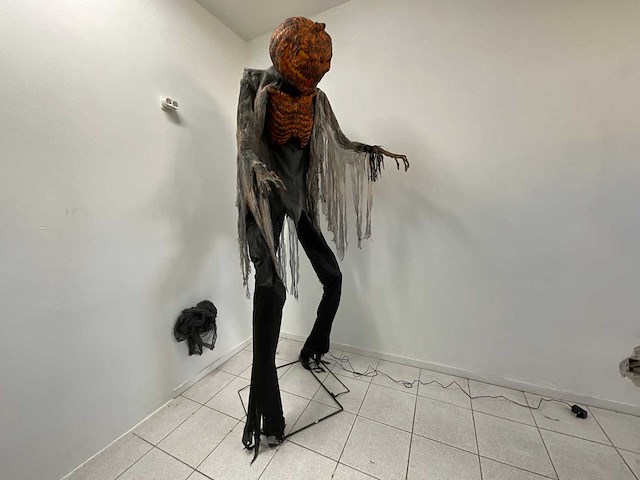 Halloween animatronic pompoen inferno - afbeelding 3 van  6