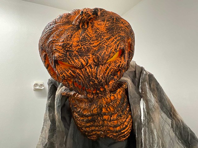 Halloween animatronic pompoen inferno - afbeelding 4 van  6