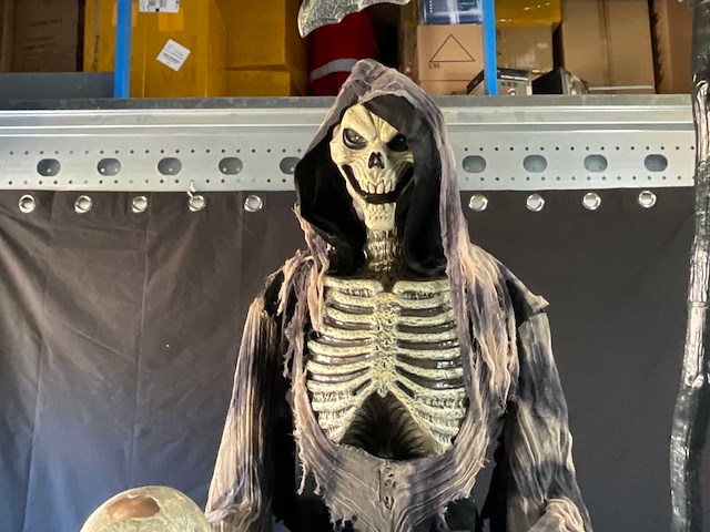 Halloween animatronic skelet - afbeelding 3 van  5