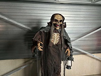 Halloween animatronic talking skeleton ghost - afbeelding 2 van  5