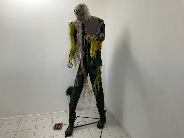 Halloween animatronic zombie - afbeelding 1 van  6