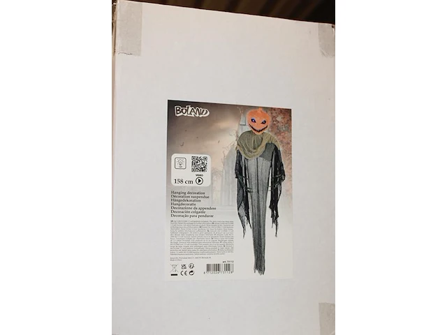 Halloween figuren in 15 dozen. diverse figuren skelet, piratenkist en hangende decoraties - afbeelding 8 van  8