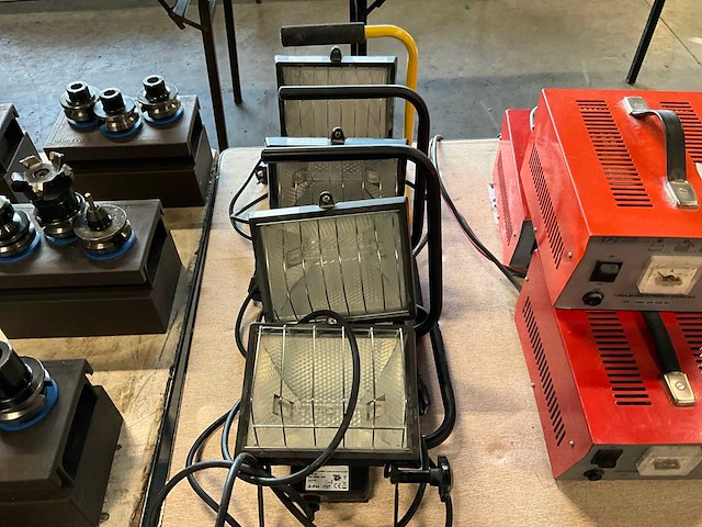 Halogeen bouwlamp (4x) - afbeelding 1 van  4