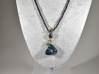 Halsketting en armbanden - afbeelding 1 van  4