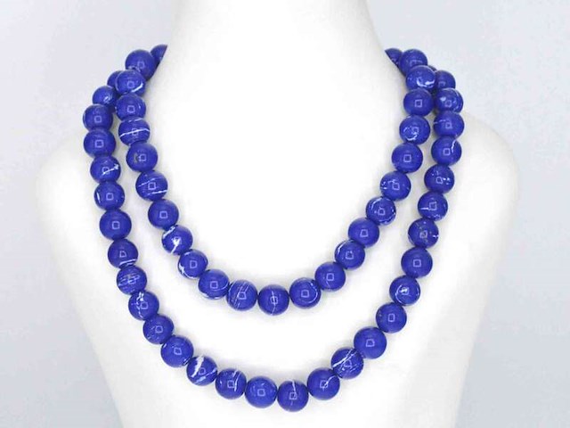 Halsketting met lapis lazuli edelsteen en een gouden sluiting met diamant - afbeelding 4 van  10