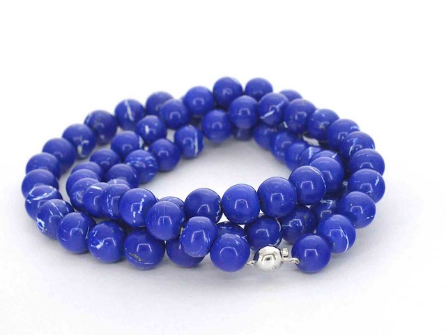 Halsketting met lapis lazuli en witgouden sluiting met diamant - afbeelding 9 van  10