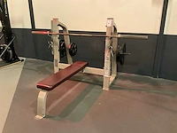 Halterbank met gewichten