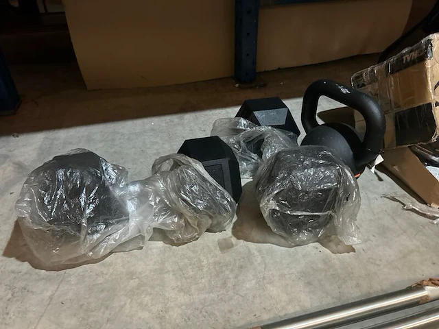 Halterstangen, halterschijven, dumbbells en gewichten - afbeelding 5 van  8