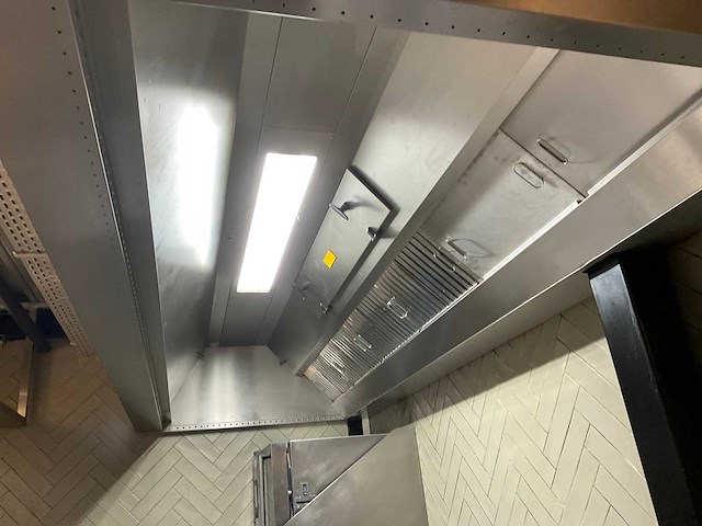 Halton afzuigkap met uv - afbeelding 5 van  5