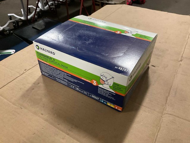 Halyard fluidshield 3 fog-free surgical mask (650x) - afbeelding 5 van  6