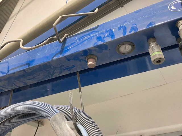 Hamach hvs526 werkplaatsarm met verlichting en luchtleiding - afbeelding 6 van  9