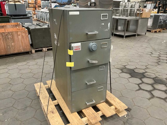 Hamilton kluis - afbeelding 1 van  5