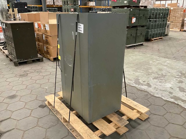 Hamilton kluis - afbeelding 4 van  5