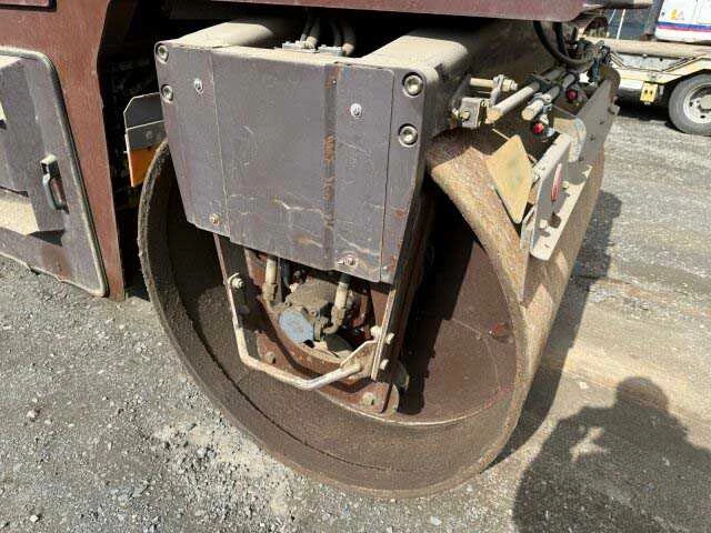 Hamm - 2002 - dv 08 super wals12 ton - grondwals - afbeelding 12 van  26
