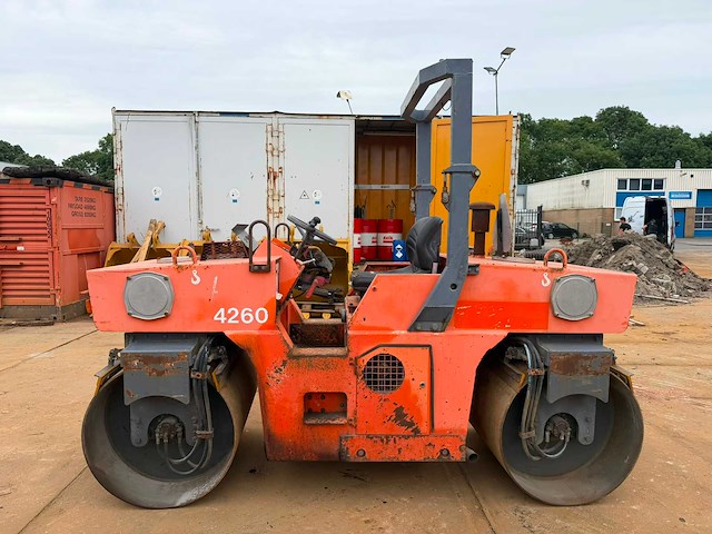 Hamm dv3.22 asfalt walssmachine voor de wegenbouw - afbeelding 1 van  10