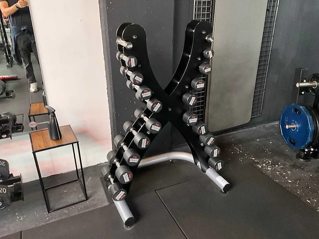 Hammer strenght dumbbell rack met dumbbells - afbeelding 2 van  5