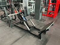 Hammer strenght linear hack press krachtstation - afbeelding 1 van  12