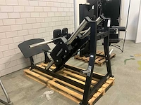 Hammer strenght plate loaded linear hack press - afbeelding 2 van  9