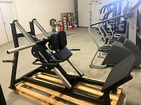 Hammer strenght plate loaded linear hack press - afbeelding 3 van  9