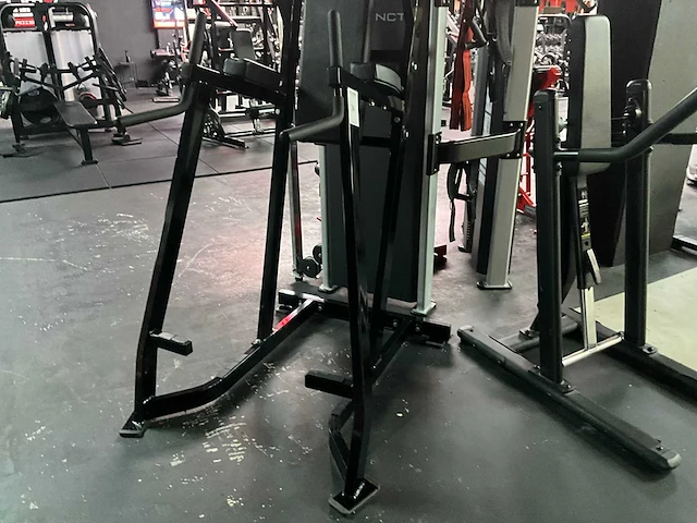 Hammer strength captain’s chair - afbeelding 1 van  5
