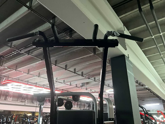 Hammer strength captain’s chair - afbeelding 2 van  5