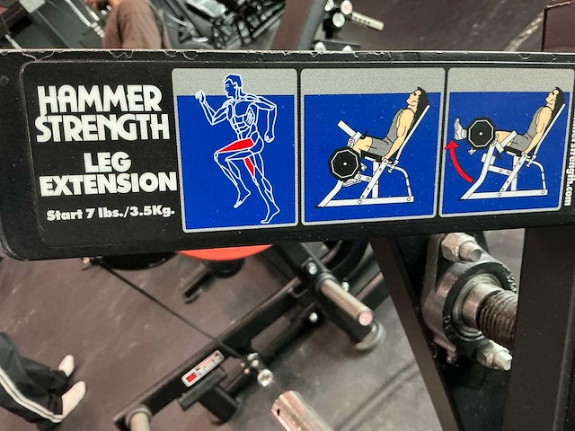 Hammer strength leg extension krachtstation - afbeelding 11 van  15