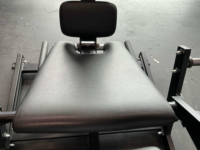 Hammer strength leg extension krachtstation - afbeelding 14 van  15