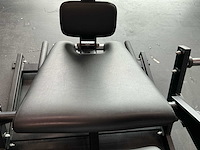 Hammer strength leg extension krachtstation - afbeelding 14 van  15