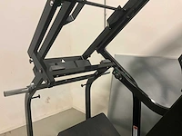 Hammer strength pendulum x squat - afbeelding 7 van  10
