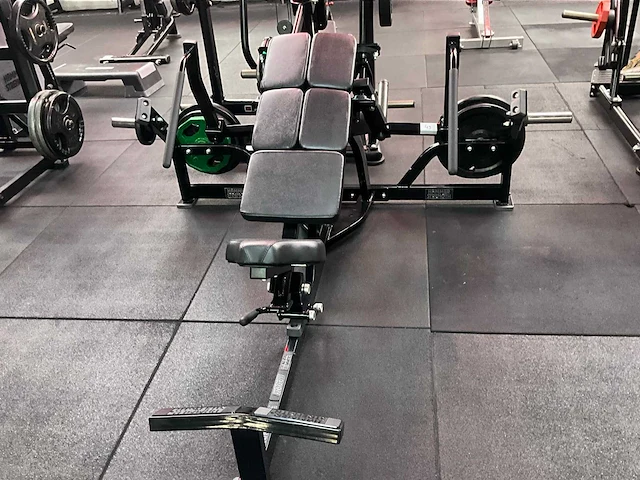 Hammer strength plate loaded incline chestpress - afbeelding 2 van  7