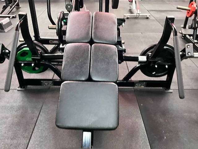 Hammer strength plate loaded incline chestpress - afbeelding 3 van  7