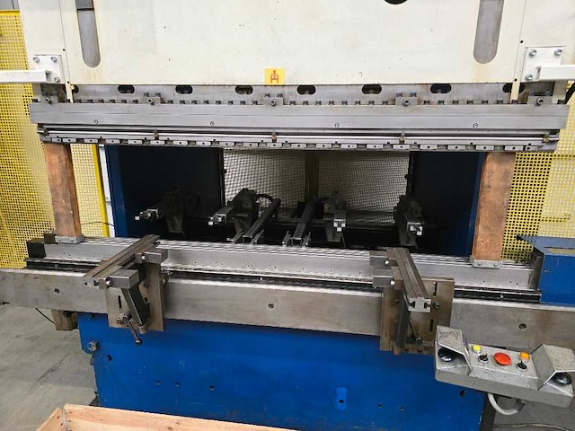 Hammerle - 1991 - ap 100 2100 - cnc-kantbank - afbeelding 8 van  14