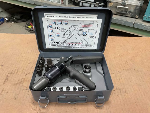 Hand blind riveter kit - afbeelding 1 van  6