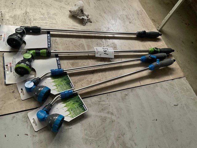 Hand broes verlengsteel tuin bewatering (4x) - afbeelding 1 van  3