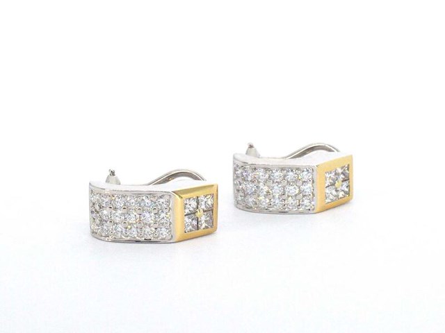 Hand gemaakte oorsieraden van 18 caratsgoud vol gezet met natuurlijke diamanten - afbeelding 6 van  9