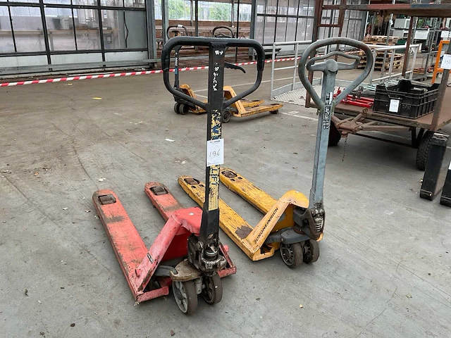 Hand hydraulische palletwagen (2x) - afbeelding 4 van  4