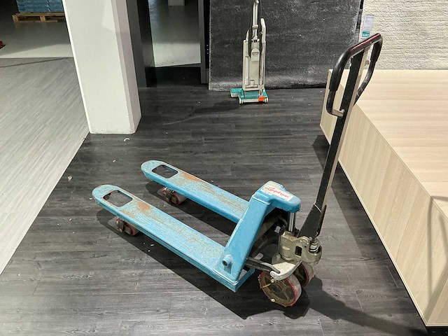 Hand hydraulische palletwagen - afbeelding 1 van  4