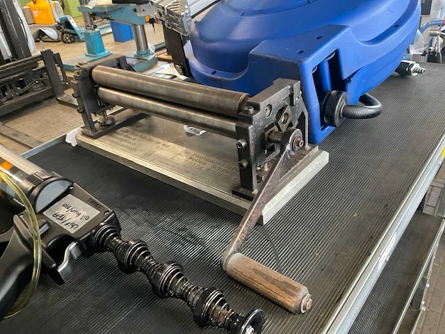 Hand-rondbuigmachine - afbeelding 1 van  4