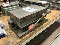 Handbediende magnetische opspanner - afbeelding 2 van  3